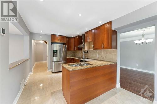 152 Twyford Street, Ottawa, ON - Indoor Photo Showing Kitchen With Double Sink