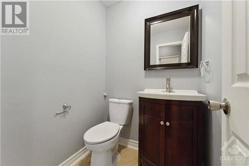 152 Twyford Street, Ottawa, ON - Indoor Photo Showing Bathroom