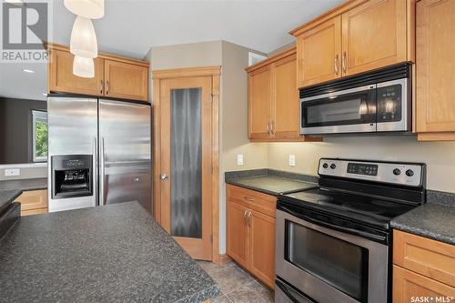 426 Taylor Street E, Saskatoon, SK - Indoor Photo Showing Kitchen With Stainless Steel Kitchen