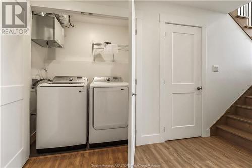 186 Ernest, Dieppe, NB - Indoor Photo Showing Laundry Room