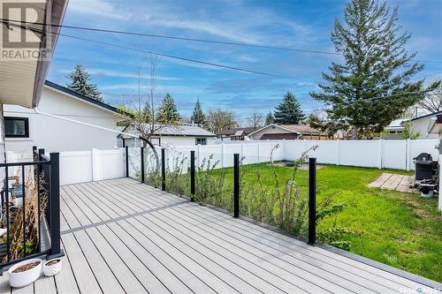 1005 Shannon Road, Regina, SK - Outdoor With Deck Patio Veranda