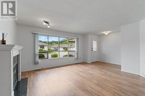 151 8Th Avenue Sw Unit# 18, Salmon Arm, BC - Indoor With Fireplace