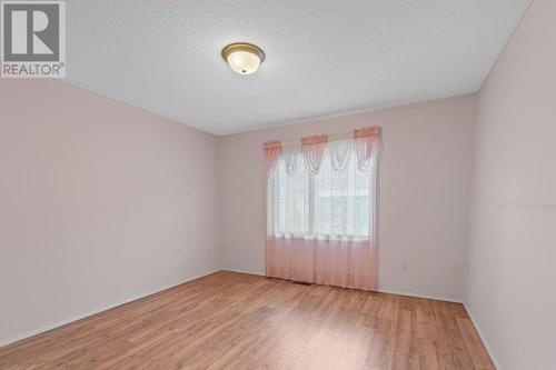 151 8Th Avenue Sw Unit# 18, Salmon Arm, BC - Indoor Photo Showing Other Room