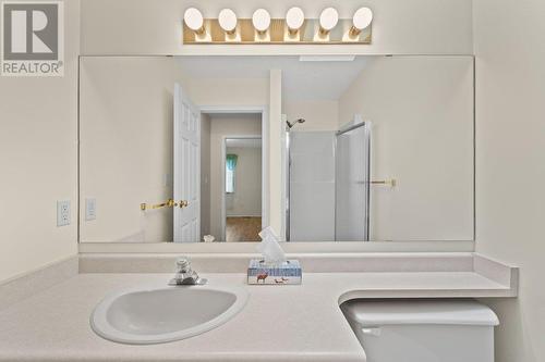 151 8Th Avenue Sw Unit# 18, Salmon Arm, BC - Indoor Photo Showing Bathroom