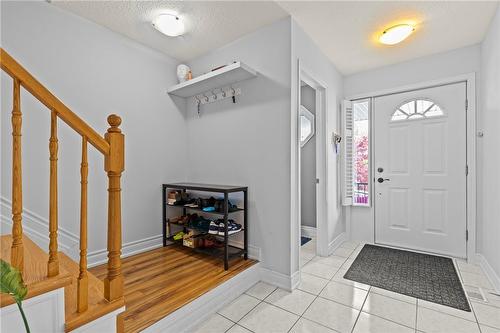 7720 Yvette Crescent, Niagara Falls, ON - Indoor Photo Showing Other Room