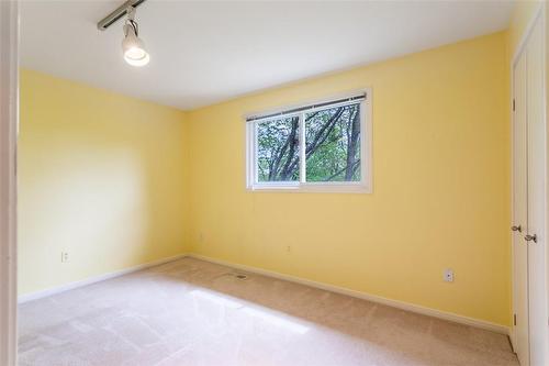 19 Terrace Drive, Hamilton, ON - Indoor Photo Showing Other Room