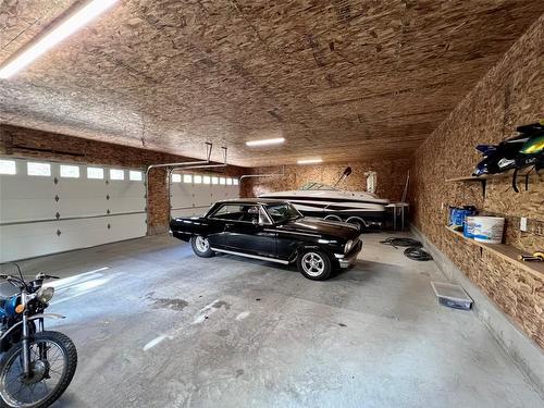 2531 Coalmont Road, Tulameen, BC - Indoor Photo Showing Garage