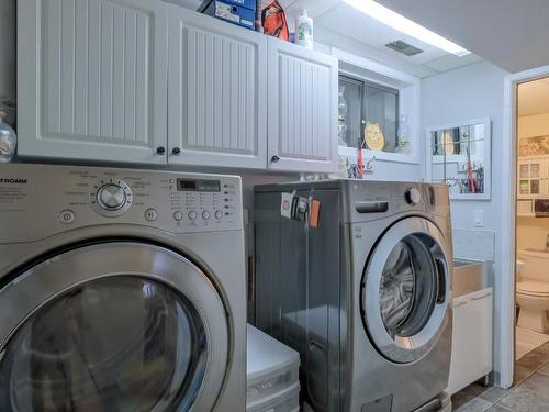 6562 Renfrew Road, Peachland, BC - Indoor Photo Showing Laundry Room