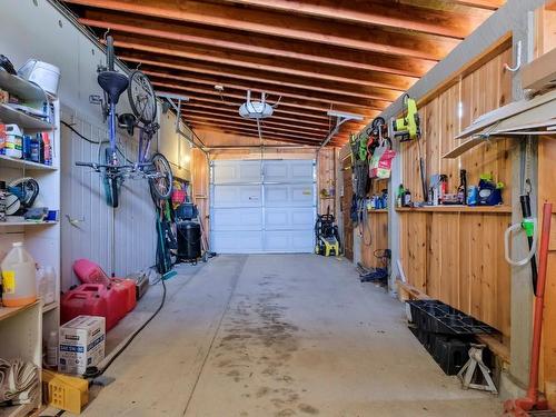 6562 Renfrew Road, Peachland, BC - Indoor Photo Showing Garage