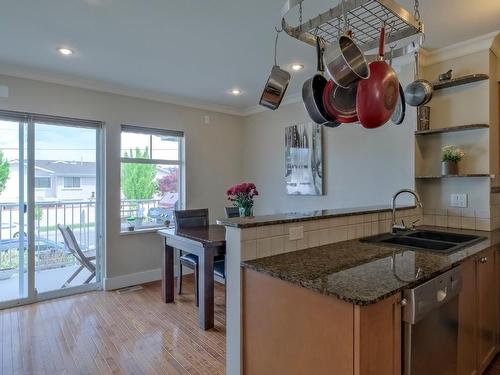 30-1853 Parkview Crescent, Kelowna, BC - Indoor Photo Showing Kitchen With Double Sink