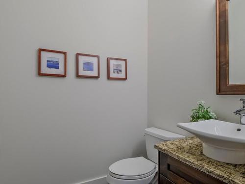 1854 Hidden Lake Place, Kelowna, BC - Indoor Photo Showing Bathroom