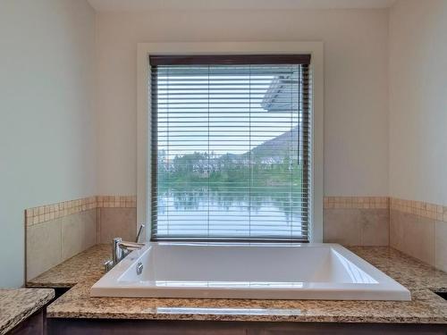 1854 Hidden Lake Place, Kelowna, BC - Indoor Photo Showing Bathroom