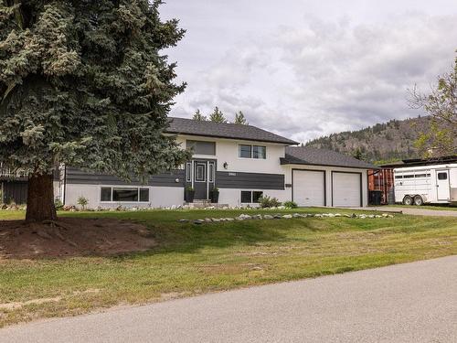 3066 Beverly Place, West Kelowna, BC - Outdoor
