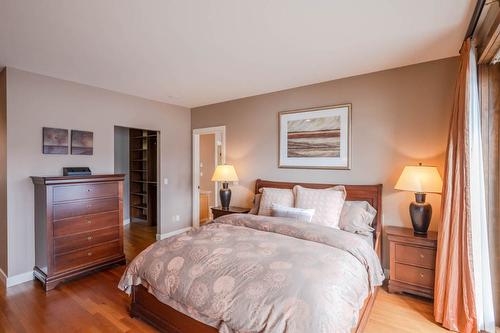 17019 Lakeshore Drive, Summerland, BC - Indoor Photo Showing Bedroom