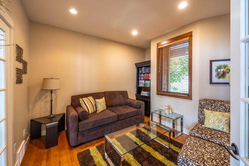 17019 Lakeshore Drive, Summerland, BC - Indoor Photo Showing Bathroom