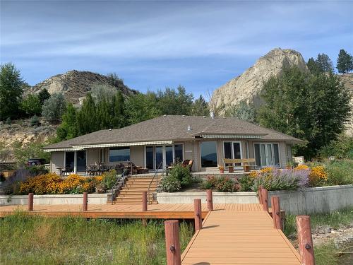 17019 Lakeshore Drive, Summerland, BC - Outdoor