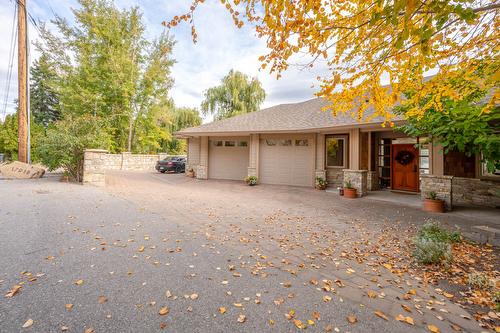 17019 Lakeshore Drive, Summerland, BC - Outdoor