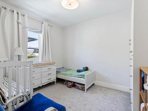 3-877 Morrison Avenue, Kelowna, BC - Indoor Photo Showing Bedroom