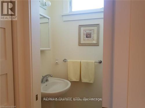 109 - 38 Butternut Lane, Prince Edward County, ON - Indoor Photo Showing Bathroom
