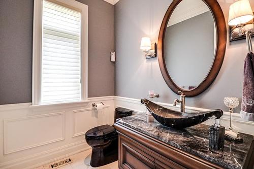 3122 Cedar Springs Road, Burlington, ON - Indoor Photo Showing Bathroom