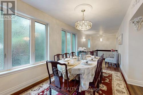 339 Elmwood Avenue, Richmond Hill, ON - Indoor Photo Showing Dining Room