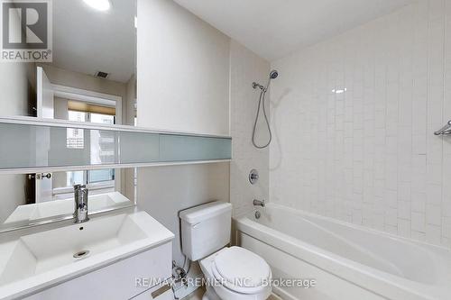 1105 - 111 Elizabeth Street, Toronto, ON - Indoor Photo Showing Bathroom