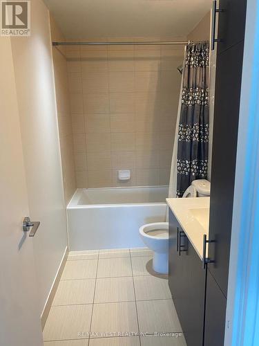 508 - 181 Wynford Drive, Toronto, ON - Indoor Photo Showing Bathroom