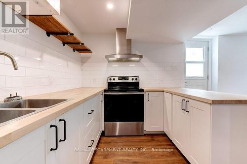 54 West Avenue N, Hamilton, ON - Indoor Photo Showing Kitchen With Double Sink