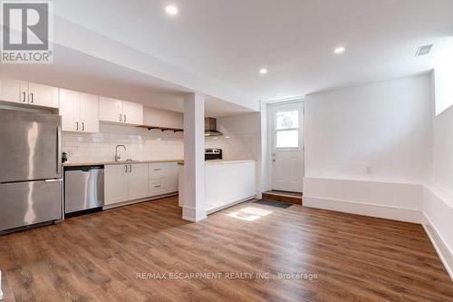 54 West Avenue N, Hamilton, ON - Indoor Photo Showing Kitchen With Stainless Steel Kitchen
