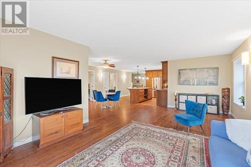 556 Water Road, Prince Edward County, ON - Indoor Photo Showing Living Room