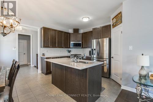 612 Bayport Boulevard, Midland, ON - Indoor Photo Showing Kitchen With Double Sink