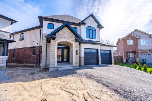 121 Whitefish Crescent, Stoney Creek, ON - Outdoor With Facade