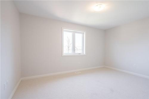 121 Whitefish Crescent, Stoney Creek, ON - Indoor Photo Showing Other Room