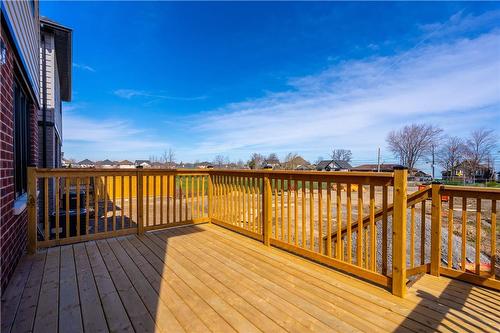 121 Whitefish Crescent, Stoney Creek, ON - Outdoor With Deck Patio Veranda With Exterior