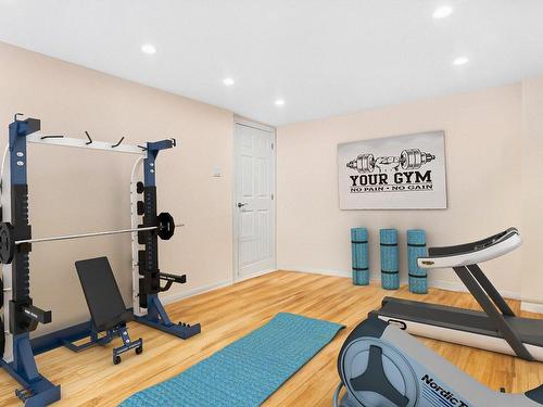 Exercise room - 5806 Av. Davies, Côte-Saint-Luc, QC - Indoor Photo Showing Gym Room