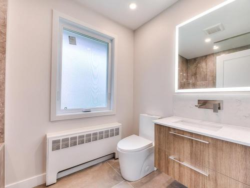 Salle de bains - 456 Av. Melbourne, Mont-Royal, QC - Indoor Photo Showing Bathroom