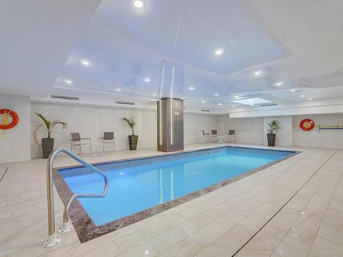 Piscine - 626-1188 Av. Union, Montréal (Ville-Marie), QC - Indoor Photo Showing Other Room With In Ground Pool