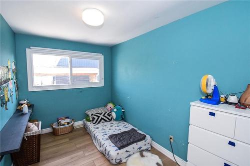 24 Port Maitland Road, Dunnville, ON - Indoor Photo Showing Bedroom