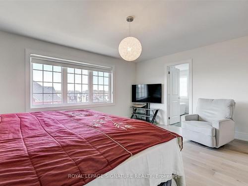 187 Ben Sinclair Ave, East Gwillimbury, ON - Indoor Photo Showing Bedroom