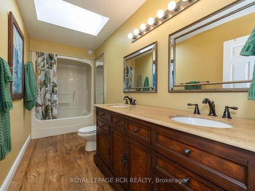 714329 Baseline Rd, Grey Highlands, ON - Indoor Photo Showing Bathroom