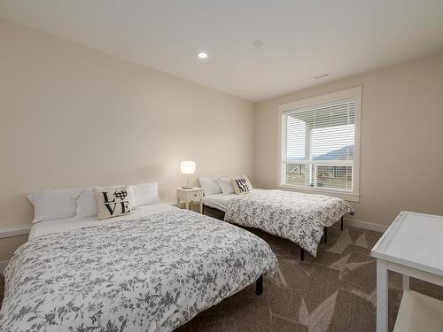 2016 Sun Rivers Drive, Kamloops, BC - Indoor Photo Showing Bedroom