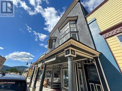 2063 Washington Street, Rossland, BC 