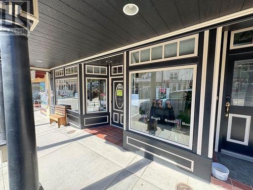 2063 Washington Street, Rossland, BC 