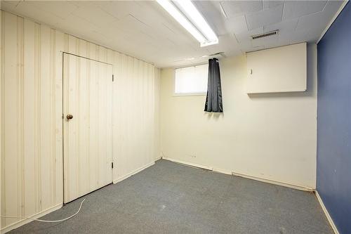 136 Glen Road, Hamilton, ON - Indoor Photo Showing Other Room