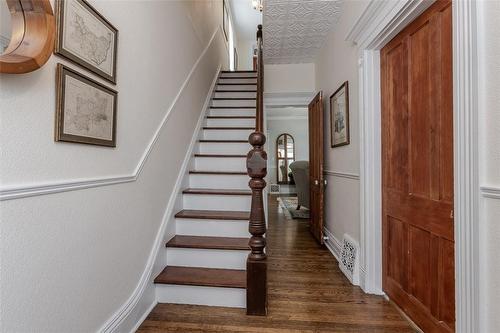 2411 Lakeshore Road, Burlington, ON - Indoor Photo Showing Other Room