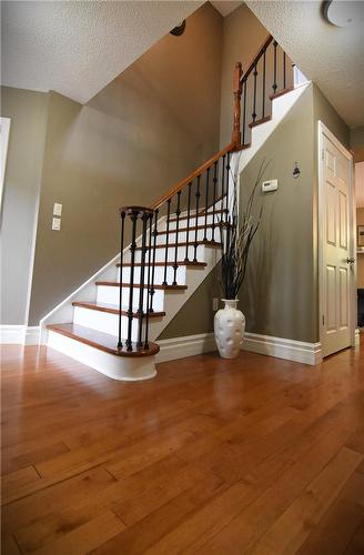 SPACIOUS HALLWAY & STAIRCASE - 67 Melissa Crescent, Welland, ON - Indoor Photo Showing Other Room