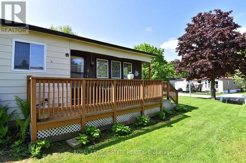 147 Maple Crescent, Hamilton, ON - Outdoor With Deck Patio Veranda