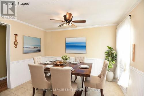 147 Maple Crescent, Hamilton, ON - Indoor Photo Showing Dining Room