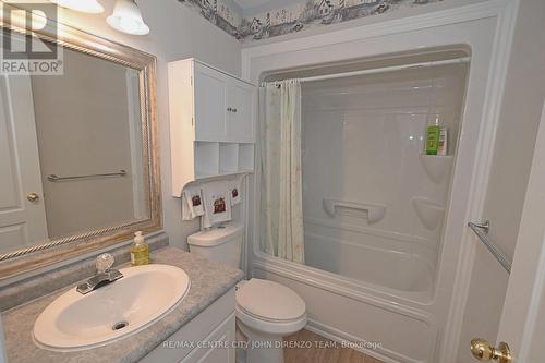 117 Hagerman Crescent, St. Thomas, ON - Indoor Photo Showing Bathroom