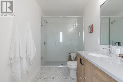 35 - 147 Scotts Drive, Lucan Biddulph, ON - Indoor Photo Showing Bathroom